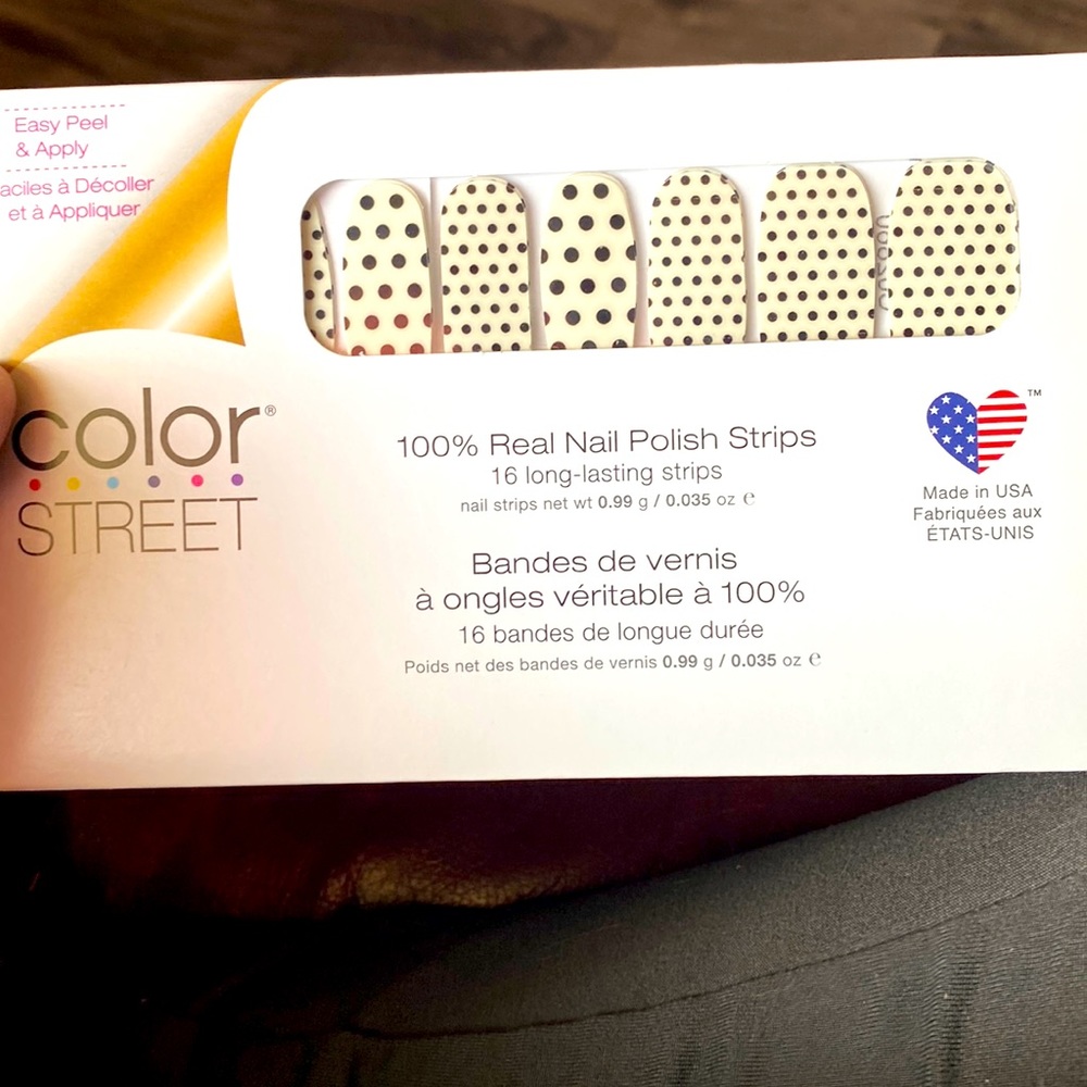 Colorstreet nail strips polka dot-com
